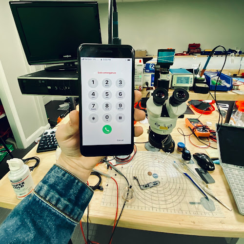 Cracked Computer, Phone & Tablet Repair Mobile Service